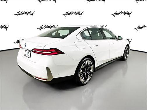 2026 BMW 530 i xDrive