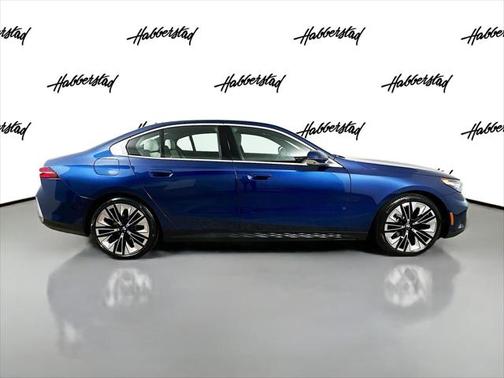2024 BMW 530 i xDrive