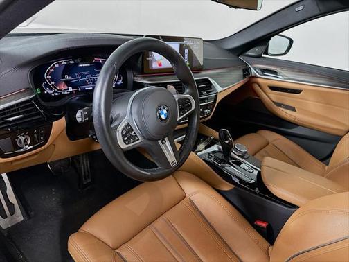 2023 BMW M550 i Xdrive