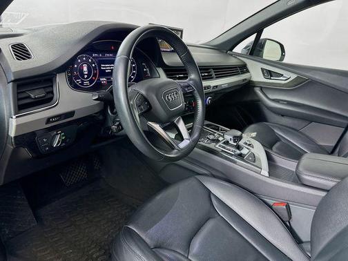 2019 Audi Q7 45 Premium