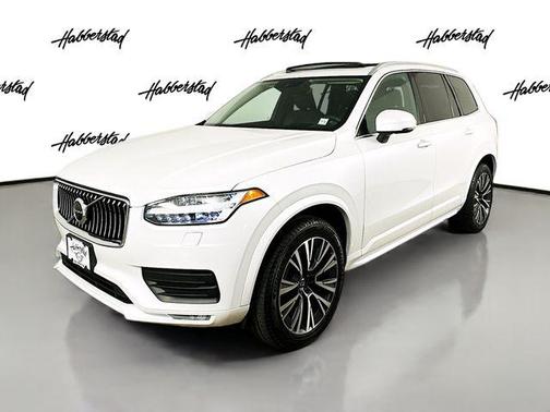 2022 Volvo XC90 T6 Momentum