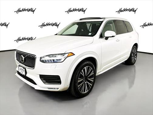 2022 Volvo XC90 T6 Momentum