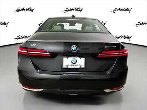 2025 BMW i5 xDrive40
