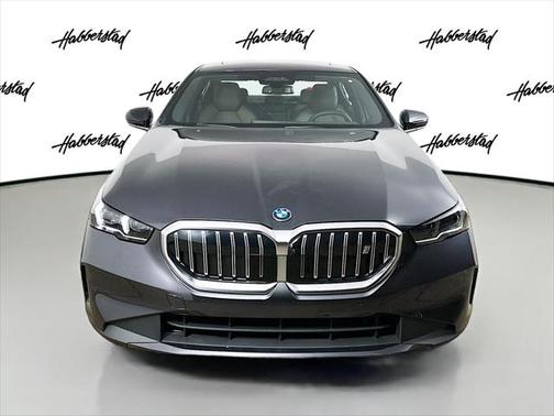 2025 BMW i5 xDrive40