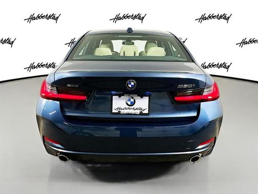 2025 BMW 330 i xDrive