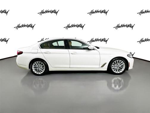 2022 BMW 530 i xDrive