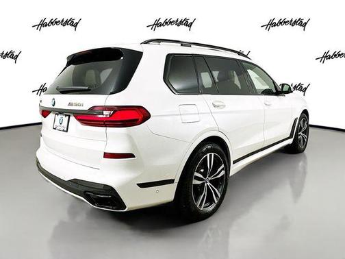 2021 BMW X7 M50i