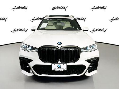 2021 BMW X7 M50i