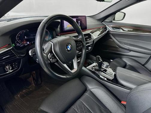 2022 BMW 530 i xDrive