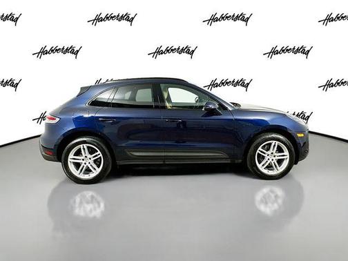 2022 Porsche Macan Base