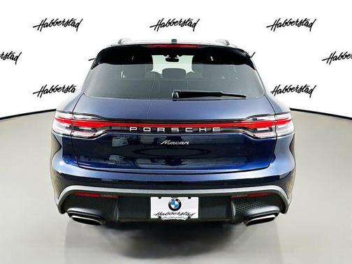 2022 Porsche Macan Base