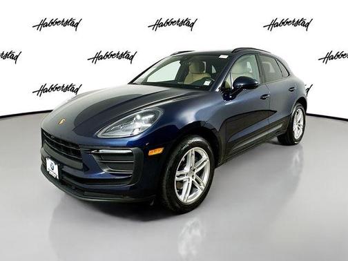 2022 Porsche Macan Base