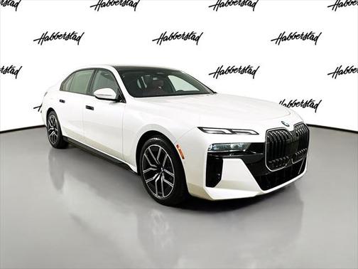 2025 BMW 740 i xDrive