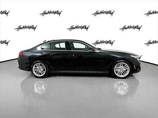 2025 BMW 540 i xDrive