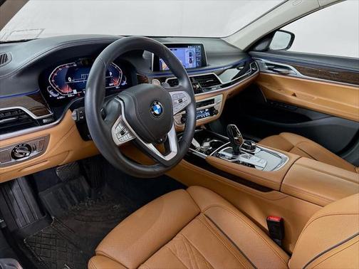 2022 BMW 750 i xDrive