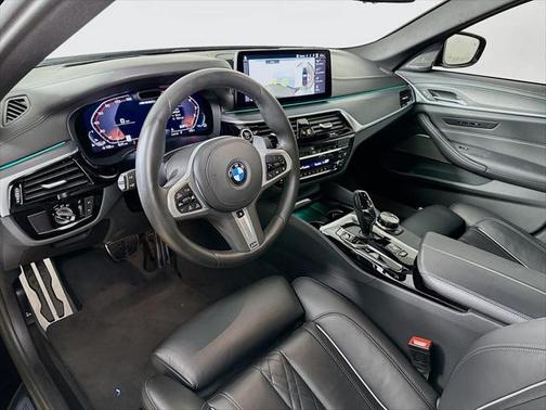 2023 BMW M550 i Xdrive