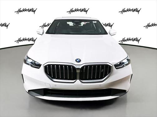 2025 BMW i5 xDrive40
