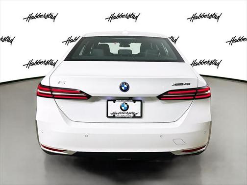 2025 BMW i5 xDrive40