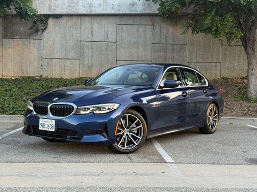 Blue 2019 BMW 330 i