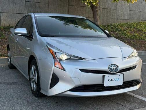 Silver 2017 Toyota Prius Two