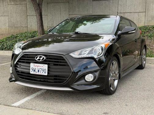 Ultra Black 2015 Hyundai Veloster Turbo