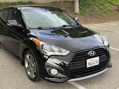Ultra Black 2015 Hyundai Veloster Turbo