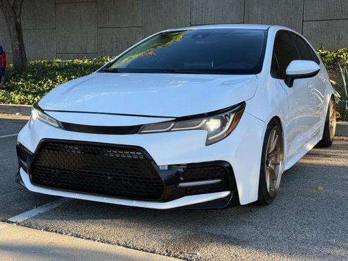 White 2020 Toyota Corolla Hybrid LE