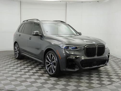2021 BMW X7 M50i