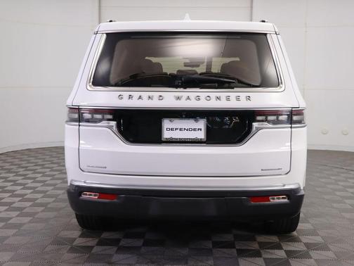 2022 Jeep Grand Wagoneer Series III
