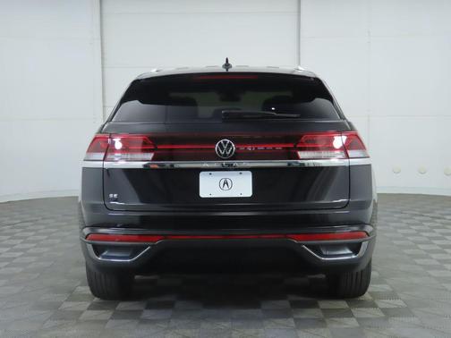 2025 Volkswagen Atlas Cross Sport 2.0T SE