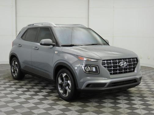 2022 Hyundai VENUE SEL