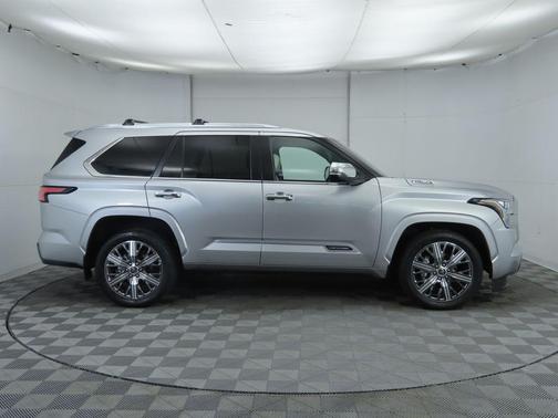 2024 Toyota Sequoia Capstone