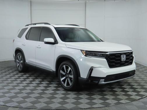 2023 Honda Pilot Touring