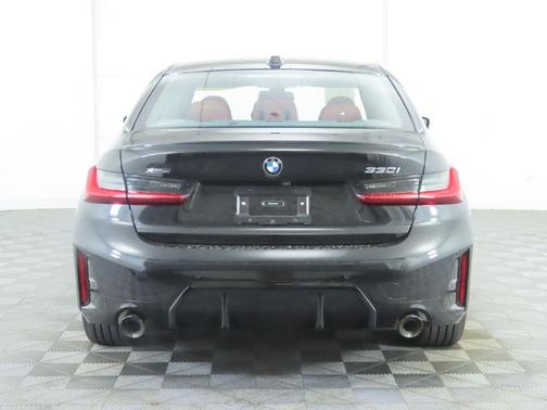 2025 BMW 330 i xDrive