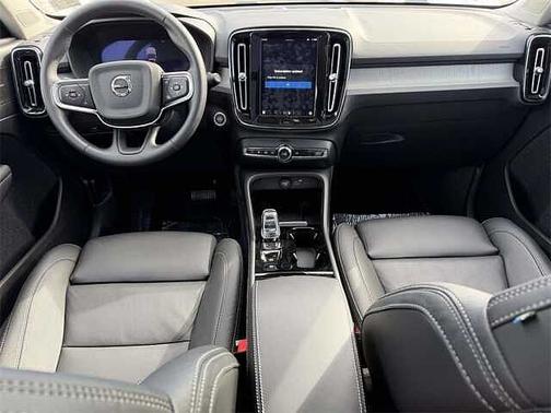 2025 Volvo XC40 Ultra