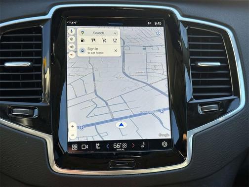 2024 Volvo XC90 B5 Plus