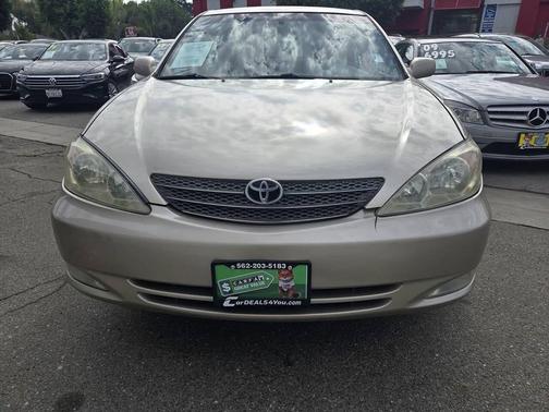 2004 Toyota Camry XLE