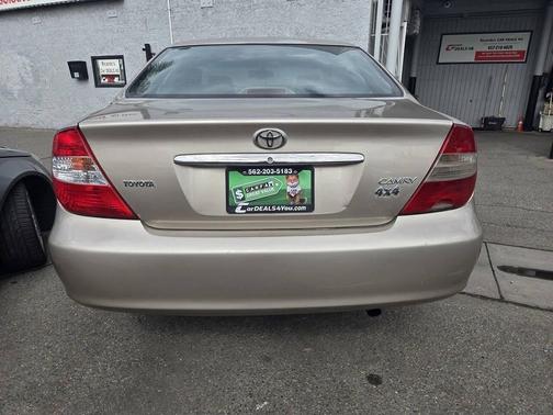 2004 Toyota Camry XLE
