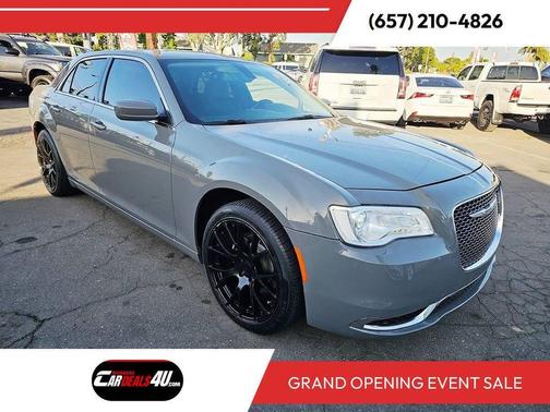 2018 Chrysler 300 Touring