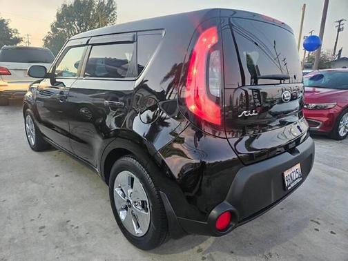 2016 Kia Soul Base
