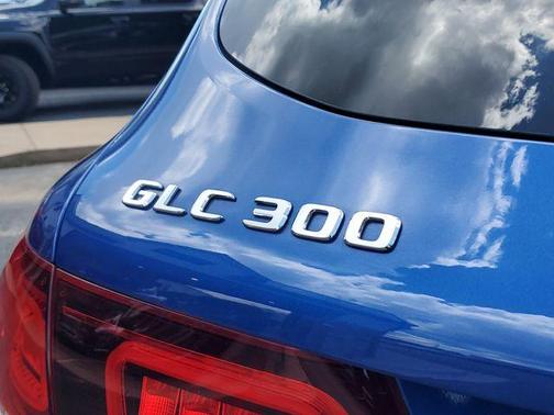 2022 Mercedes-Benz GLC 300 Base