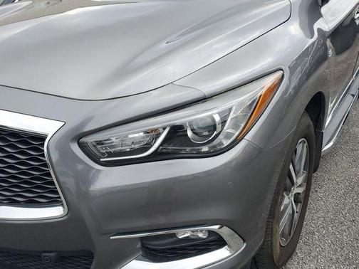 2017 INFINITI QX60 Base