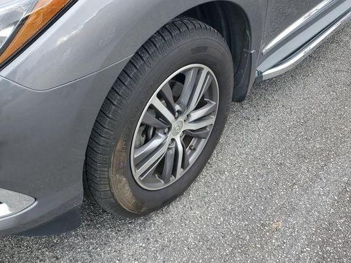 2017 INFINITI QX60 Base