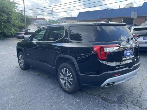 2022 GMC Acadia SLE
