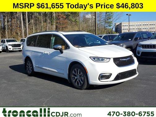 2025 Chrysler Pacifica Hybrid Pinnacle