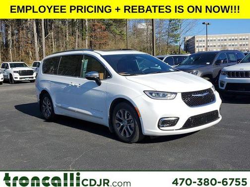 2025 Chrysler Pacifica Hybrid Pinnacle