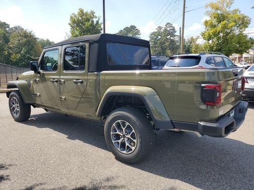 2025 Jeep Gladiator Sport