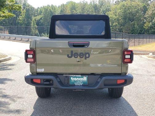 2025 Jeep Gladiator Sport
