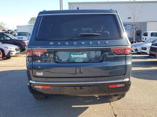 2025 Jeep Wagoneer Base