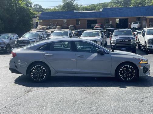 2022 Kia K5 GT-Line